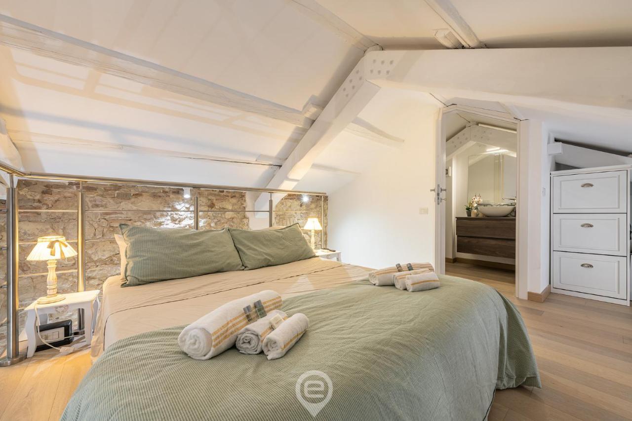 Adriana'S New Loft Apartment กาญารี ภายนอก รูปภาพ