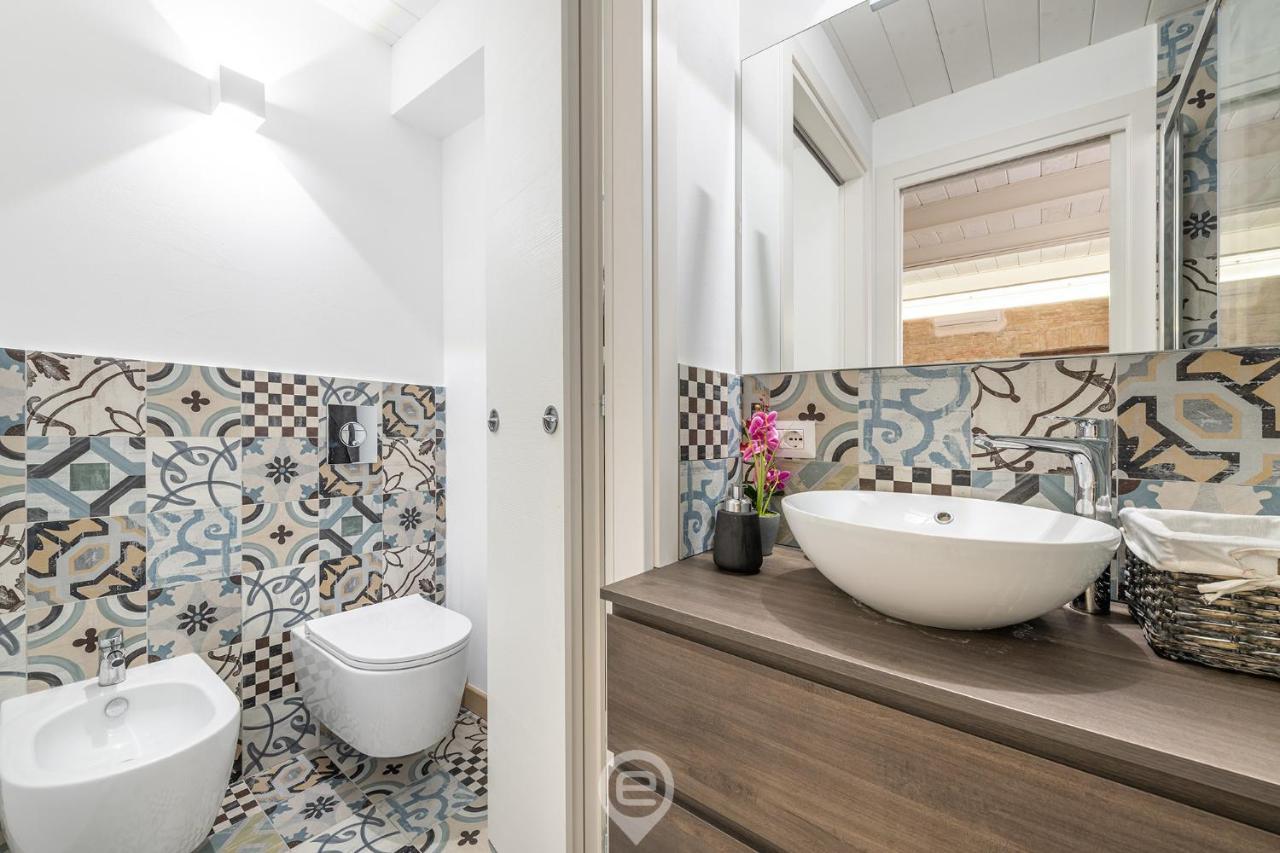 Adriana'S New Loft Apartment กาญารี ภายนอก รูปภาพ